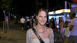 Người quyến rũ thực sự Zoe Bloom đang làm pim xx tình với nhiếp ảnh gia lớn tuổi